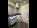 Apartementen Jak - comfortable apartments: A1-donji(4+1), A2-gornji(4+2) Mirca - Eiland Brac  - Appartement - A1-donji(4+1): badkamer met toilet