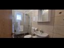 Apartementen Ivano - 20 m from Sea: A1(6), A2(2+1), A3(2+1), A4(2), A5(2) Baai Osibova (Milna) - Eiland Brac  - Kroatië  - Appartement - A4(2): badkamer met toilet