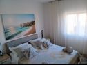 Apartementen Žana - 30m from beach; A1(4+2), A2(4) Postira - Eiland Brac  - Appartement - A1(4+2): slaapkamer