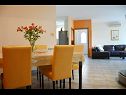 Apartementen Karma - big terrace: A1(6) Pucisca - Eiland Brac  - Appartement - A1(6): eetkamer