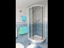 Apartementen Ana - 50m from Sea: A3(4+1) Supetar - Eiland Brac  - Appartement - A3(4+1): badkamer met toilet