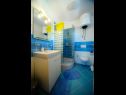 Vakantiehuizen Mari - with pool: H(8+1) Supetar - Eiland Brac  - Kroatië  - H(8+1): badkamer met toilet