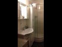 Apartementen Marija - 70m from sea: A1(5), A2(3) Supetar - Eiland Brac  - Appartement - A1(5): badkamer met toilet