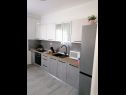 Apartementen Lilac - 100m from pebble beach : A1(7) Arbanija - Eiland Ciovo  - Appartement - A1(7): keuken