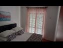 Apartementen Marijica - 100m from the beach A1(4), A2(6) Okrug Gornji - Eiland Ciovo  - Appartement - A1(4): slaapkamer