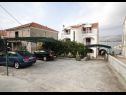Apartementen Antonia - 5 m from sea : A4 (2+2), A5 (2+2) Okrug Gornji - Eiland Ciovo  - huis