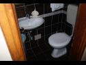 Apartementen Danko SA1(2) Crikvenica - Riviera Crikvenica  - Studio-appartment - SA1(2): badkamer met toilet