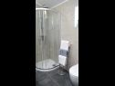 Apartementen Kata A1(2+1), A2(4+1) Crikvenica - Riviera Crikvenica  - Appartement - A2(4+1): badkamer met toilet
