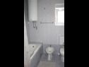 Apartementen Ivan A1 I kat(8), A2 II kat(8) Crikvenica - Riviera Crikvenica  - Appartement - A2 II kat(8): badkamer met toilet