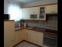 Apartementen Ivo A2(2)-Đurđa, A1(4+1)-Ines, A3(4+1)-Vilma Crikvenica - Riviera Crikvenica  - Appartement - A3(4+1)-Vilma: keuken en eetkamer