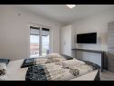 Apartementen Miro SA1(2), SA3(2), A2 Maisonette(2+2), A4(6+2), A5(6+2)  Crikvenica - Riviera Crikvenica  - Appartement - A5(6+2) : slaapkamer