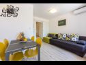 Apartementen Mario - 50 m from sea : A1(2+2) Novi Vinodolski - Riviera Crikvenica  - Appartement - A1(2+2): woonkamer