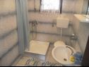 Apartementen Marija - seaview: A1(2+1), A2(4), A3(2), A4(6+2) Novi Vinodolski - Riviera Crikvenica  - Appartement - A4(6+2): badkamer met toilet
