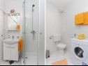Apartementen Mira - comfy with garden : A1 Žuti (2+2), A2 Crveni (2+2) Dubrovnik - Riviera Dubrovnik  - Appartement - A1 Žuti (2+2): badkamer met toilet
