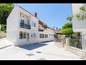 Apartementen en kamers Bari - 10 km from airport: A1(2), A2(2), R2(2), R3(2), R4(2) Kupari - Riviera Dubrovnik  - huis