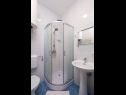 Apartementen Mat - free parking: A1(3), A2(3), A3(2) Mlini - Riviera Dubrovnik  - Studio-appartment - A2(3): badkamer met toilet