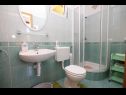 Apartementen Ralje - 100m from the sea & free parking: A1(2+1), A2(2+1) Sali - Eiland Dugi otok  - Appartement - A1(2+1): badkamer met toilet