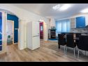 Apartementen Mila - in blue: A1(4+2), A2(5+1), A3(4+2) Banjole - Istrië  - Appartement - A3(4+2): keuken en eetkamer