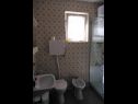 Apartementen Ljilja - nice garden: A1(4) Fazana - Istrië  - Appartement - A1(4): badkamer met toilet