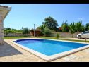 Vakantiehuizen Mary - with pool : H (8+1) Medulin - Istrië  - Kroatië  - zwembad