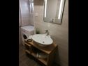 Vakantiehuizen Domen H(6) Medulin - Istrië  - Kroatië  - H(6): badkamer met toilet