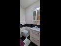 Apartementen Mark - 10 m from sea : A3(2+2), A4(2+2), A5(2+2), A6(2+2) Medulin - Istrië  - Appartement - A3(2+2): badkamer met toilet