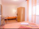 Apartementen Sam - central with pool: A1 I kat(4+1), A2 II kat(4+1) Medulin - Istrië  - Appartement - A1 I kat(4+1): slaapkamer