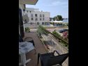 Apartementen Eli - 50m from the sea: A3(4) Umag - Istrië  - Appartement - A3(4): terras