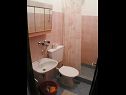 Apartementen Robert - 5m from the sea: A1(2+1), A2(4+2) Brna - Eiland Korcula  - Appartement - A2(4+2): badkamer met toilet