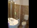 Apartementen Marija - olive garden: A1(2+1) Omisalj - Eiland Krk  - Appartement - A1(2+1): badkamer met toilet
