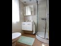Apartementen Luka A1(4), A2(4) Vrbnik - Eiland Krk  - Appartement - A2(4): badkamer met toilet