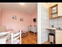 Apartementen SaMa A1(2+1) Vrbnik - Eiland Krk  - Appartement - A1(2+1): woonkamer