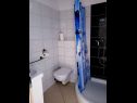 Apartementen Blue - right at the beach: A3(2+2) Ilovik (Eiland Ilovik) - Eiland Losinj  - Appartement - A3(2+2): badkamer met toilet