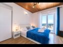 Apartementen Robert - sea view : A1(4+1), A2(4+2) Brela - Riviera Makarska  - Appartement - A1(4+1): slaapkamer