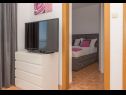 Apartementen Ivi - 100 m from pebble beach: A1(2+2), A2(2+2), A3(2+2), A4(4+4), A5(2+2) Drasnice - Riviera Makarska  - Appartement - A1(2+2): kamer