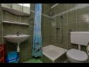 Apartementen Vlatko - affordable & cosy: SA1(4), SA2(2+2), SA3(2+2) Krvavica - Riviera Makarska  - Studio-appartment - SA2(2+2): badkamer met toilet