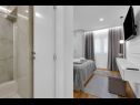 Apartementen Prgo - with view and parking: A1(6), A2(6), A3(4) Makarska - Riviera Makarska  - Appartement - A1(6): slaapkamer