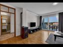 Apartementen Josip - panoramic sea view & parking: A1(4+2) Makarska - Riviera Makarska  - Appartement - A1(4+2): woonkamer