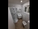 Apartementen Željko - spacious and affordable A1(6+2), SA2(2), SA3(2), SA4(2+1) Makarska - Riviera Makarska  - Appartement - A1(6+2): badkamer met toilet