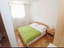 Apartementen Srzi - 200 m from sea: A1(7+1), SA2(2), A3(2+1) Makarska - Riviera Makarska  - Appartement - A1(7+1): slaapkamer
