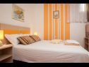 Apartementen Sve - with parking : A2(2+2) Makarska - Riviera Makarska  - Appartement - A2(2+2): slaapkamer