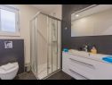 Apartementen Luxury - heated pool, sauna and gym: A1(2), A2(2), A3(4), A4(2), A5(4), A6(2) Makarska - Riviera Makarska  - Appartement - A2(2): badkamer met toilet