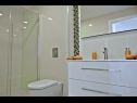 Apartementen Luxury - heated pool, sauna and gym: A1(2), A2(2), A3(4), A4(2), A5(4), A6(2) Makarska - Riviera Makarska  - Appartement - A3(4): badkamer met toilet
