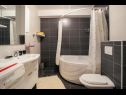 Vakantiehuizen Mirta - rustic villa: H(4+2) Podgora - Riviera Makarska  - Kroatië  - H(4+2): badkamer met toilet