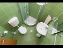 Apartementen Cobra - excellent location: A1(2+2), SA2(2+1), A4(4+2) Tucepi - Riviera Makarska  - Studio-appartment - SA2(2+1): badkamer met toilet