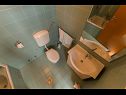 Apartementen Cobra - excellent location: A1(2+2), SA2(2+1), A4(4+2) Tucepi - Riviera Makarska  - Appartement - A4(4+2): badkamer met toilet