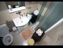 Apartementen Marica - 10m from sea: SA2(2), A3(2), SA5(2), SA6(2), SA7(2) Tisno - Eiland Murter  - Studio-appartment - SA2(2): badkamer met toilet