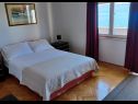 Apartementen Mari - 40 m from sea: A1(4), A2(2+2), SA3(2) Krilo Jesenice - Riviera Omis  - Appartement - A1(4): slaapkamer