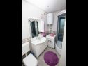 Apartementen Jerko - 200 m from beach: A1(3+2) Omis - Riviera Omis  - Appartement - A1(3+2): badkamer met toilet