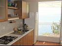 Apartementen Mako - 15m from beach: A1(7), B2(2+3), SA C3(2), D4(5) Pisak - Riviera Omis  - Appartement - A1(7): keuken